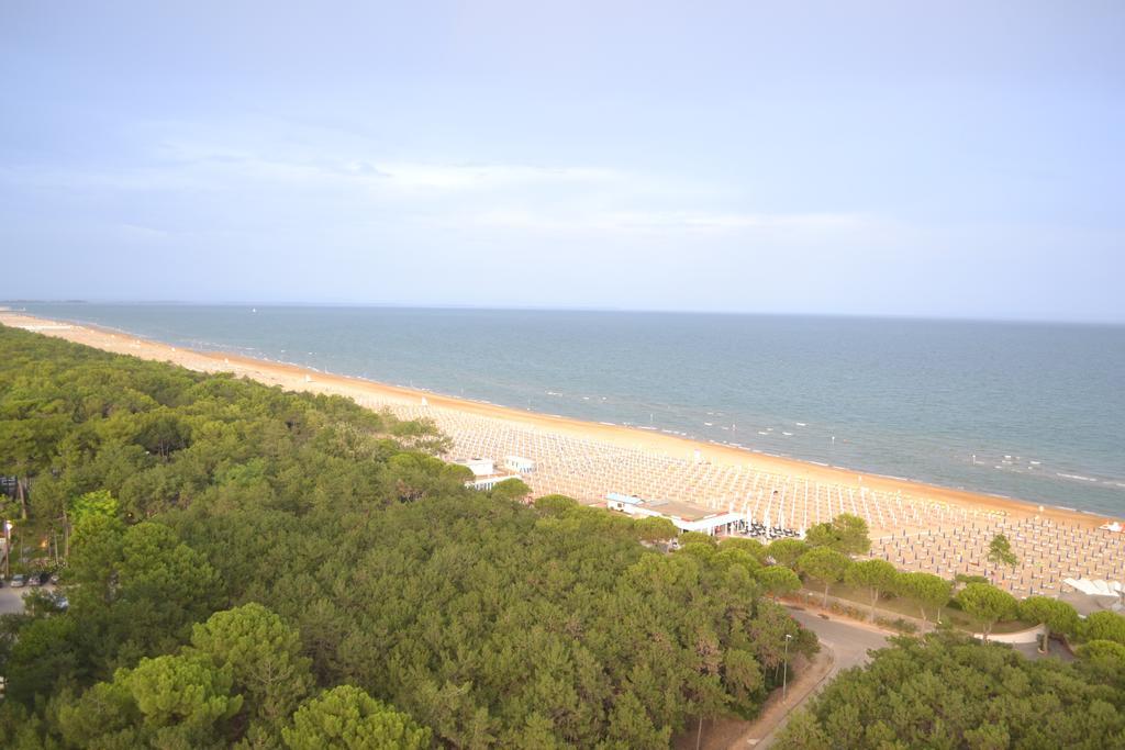 Apartamento Ariston Lignano Sabbiadoro Exterior foto